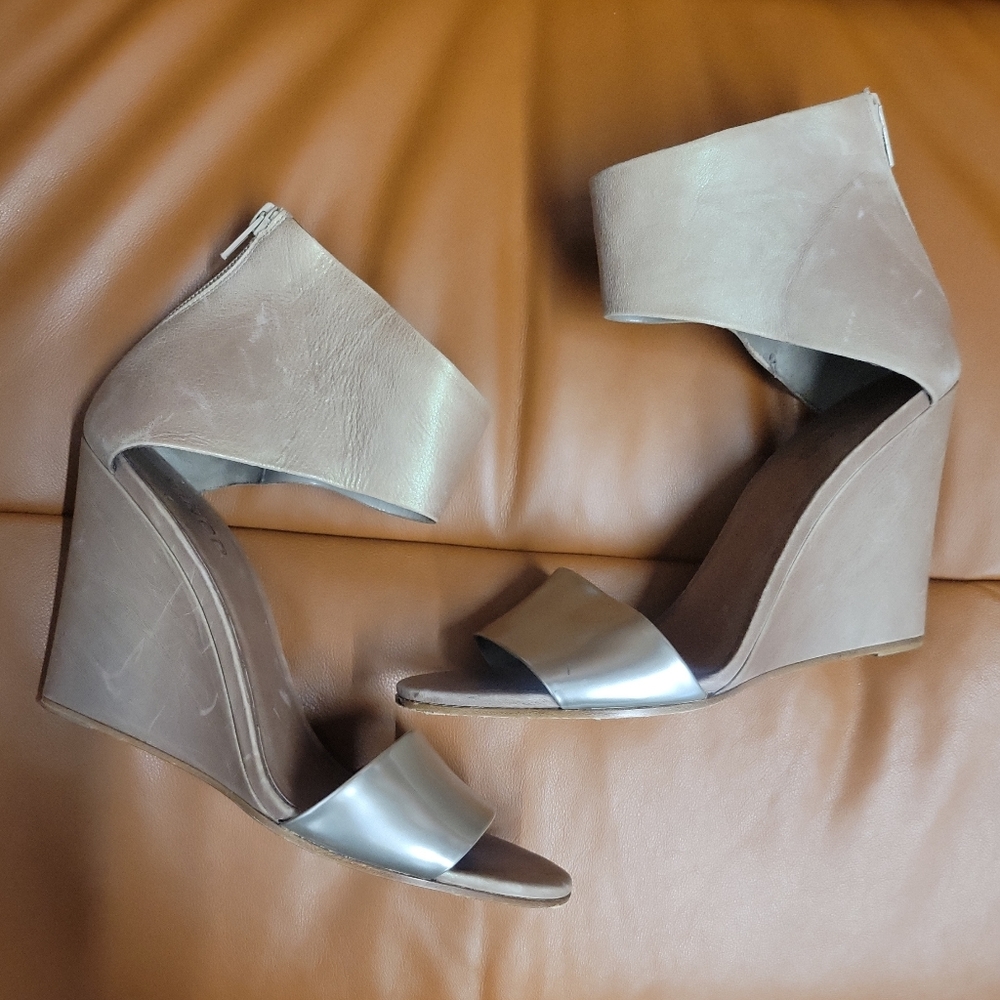 Vince Taupe Metallic Ankle High Heel Wedge Sandals Size 9